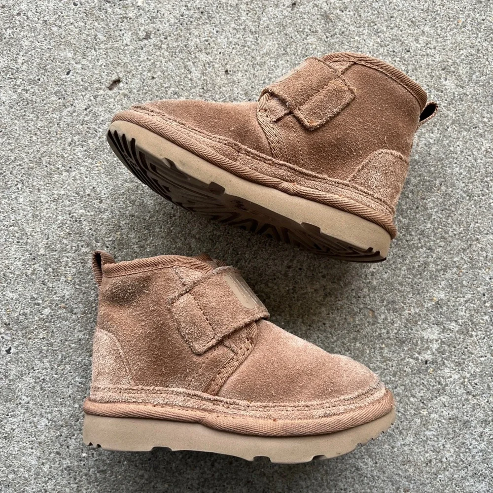 UGG Keelan Chestnut Suede Faux Fur Hook Loop Toddler Boots 1118792T Size 8